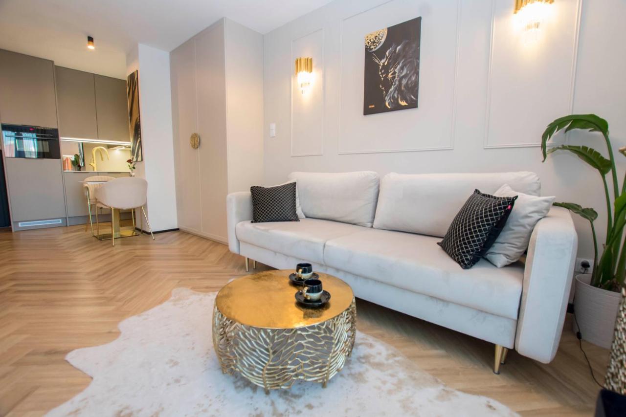 Lux Stays By Torres At K39 كراكوفيا المظهر الخارجي الصورة