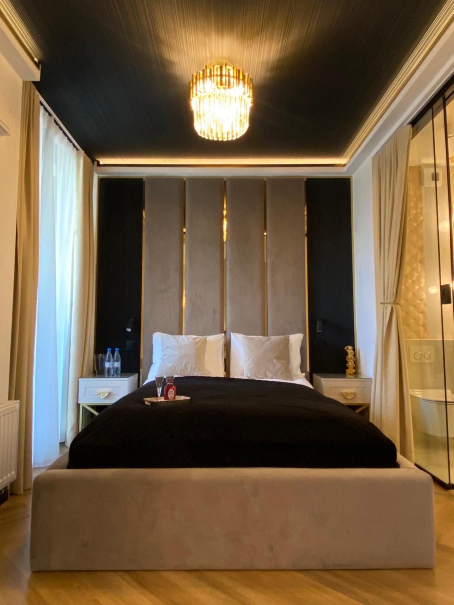 Lux Stays By Torres At K39 كراكوفيا المظهر الخارجي الصورة