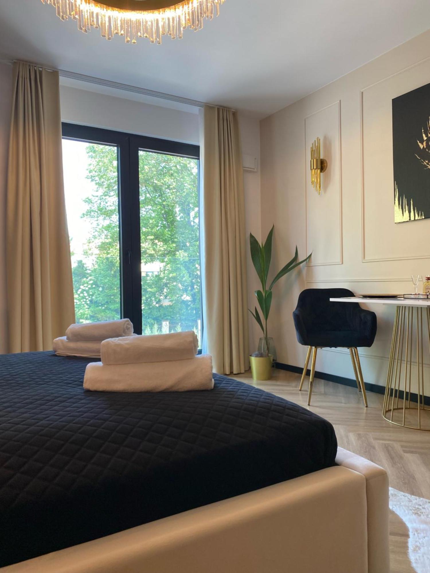 Lux Stays By Torres At K39 كراكوفيا المظهر الخارجي الصورة